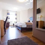 Hotel Weinhotel Mayer 3*