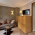Weinhotel Mayer ホテル ツェル・アン・デル・モーゼル