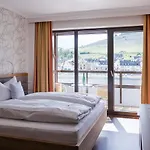Weinhotel Mayer Hotel 3*
