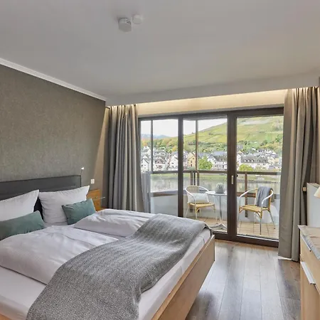 Mayer's Weinhotel 3* Zell