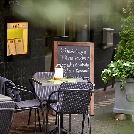 Отель Mayer's Weinhotel 3*