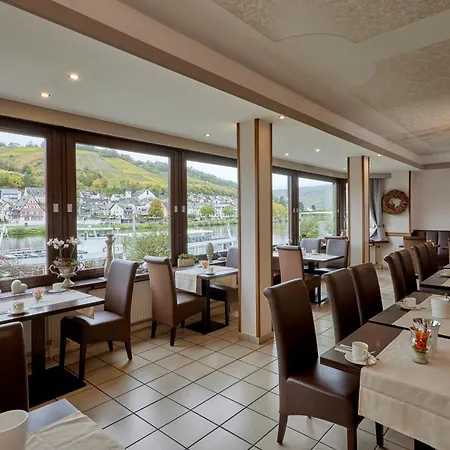 Weinhotel Mayer Hotel Zell
