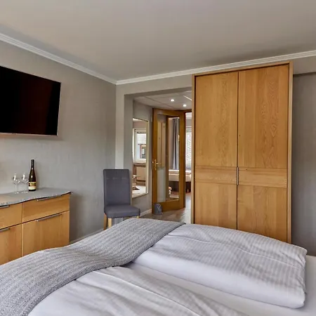 Hotel Mayer's Weinhotel Zell