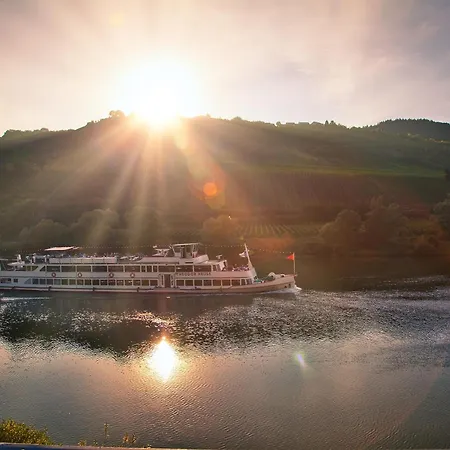 Weinhotel Mayer 3* Zell