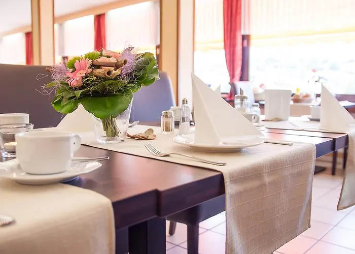 호텔 Weinhotel Mayer 3*