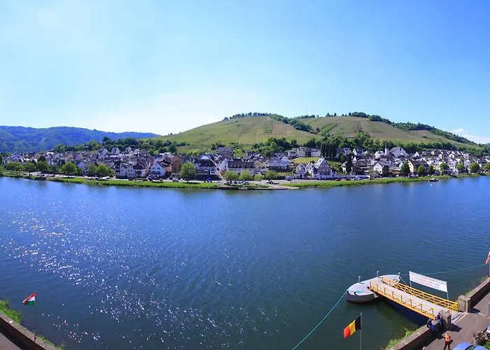 Weinhotel Mayer 호텔 3*